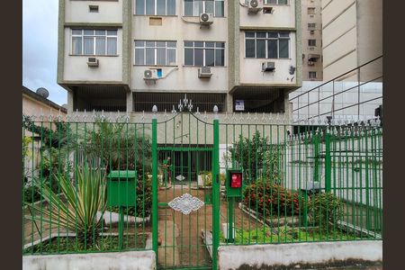 Apartamento para alugar com 50m², 2 quartos e 1 vaga Apartamento para alugar com 50m², 2 quartos e 1 vagaFachada e portaria