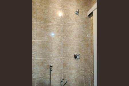 Apartamento para alugar com 50m², 2 quartos e 1 vaga Apartamento para alugar com 50m², 2 quartos e 1 vagaBanheiro Corredor