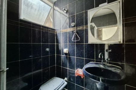 Casa à venda com 93m², 2 quartos e 1 vaga Casa à venda com 93m², 2 quartos e 1 vagaBanheiro Social