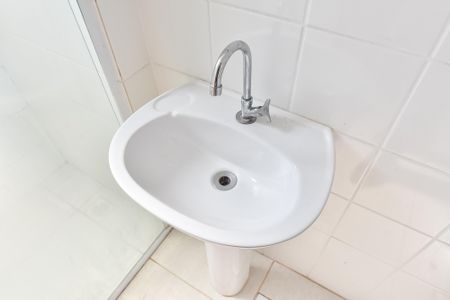 Apartamento para alugar com 68m², 2 quartos e 1 vaga Apartamento para alugar com 68m², 2 quartos e 1 vagaBanheiro da suíte 1