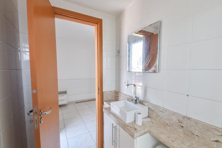 Apartamento para alugar com 68m², 2 quartos e 1 vaga Apartamento para alugar com 68m², 2 quartos e 1 vagaBanheiro da suíte 2