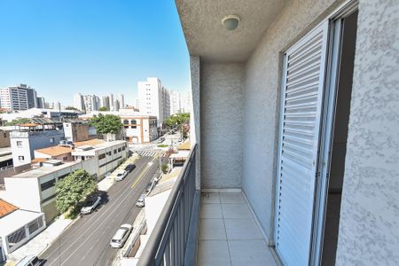 Apartamento para alugar com 68m², 2 quartos e 1 vaga Apartamento para alugar com 68m², 2 quartos e 1 vagaVaranda da suíte 2