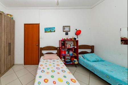 Casa à venda com 168m², 2 quartos e sem vagaQuarto 2