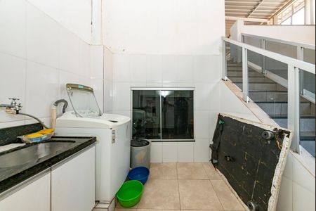 Casa à venda com 168m², 2 quartos e sem vagaÁrea de Serviço