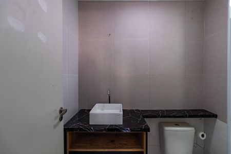 Apartamento para alugar com 28m², 1 quarto e sem vaga Apartamento para alugar com 28m², 1 quarto e sem vagaBanheiro da Suíte
