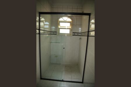 Casa à venda com 225m², 4 quartos e 2 vagasBanheiro da Suíte