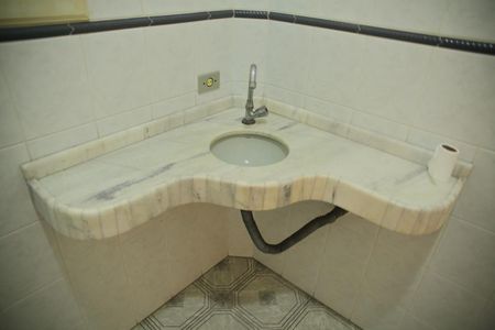 Casa à venda com 225m², 4 quartos e 2 vagasLavabo da Sala