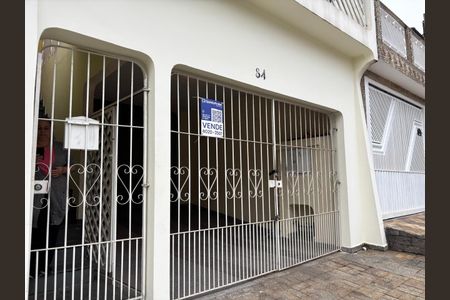 Casa à venda com 225m², 4 quartos e 2 vagasFachada