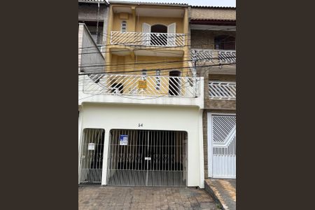 Casa à venda com 225m², 4 quartos e 2 vagasFachada