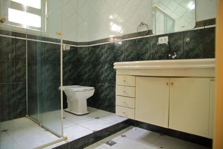 Casa à venda com 225m², 4 quartos e 2 vagasBanheiro Social