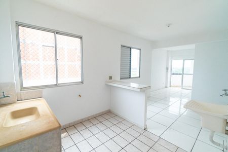 Apartamento para alugar com 44m², 1 quarto e sem vaga Apartamento para alugar com 44m², 1 quarto e sem vagaCozinha e Área de Serviço