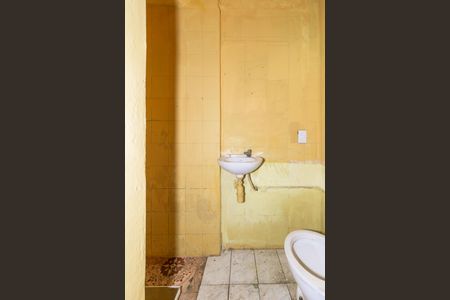 Banheiro de casa para alugar com 1 quarto, 35m² em Pompeia, São Paulo