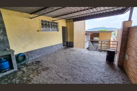 Casa à venda com 420m², 4 quartos e 1 vagaQuintal 
