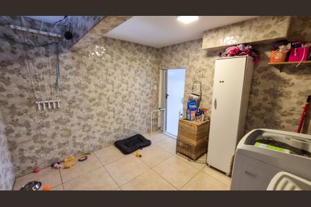 Casa à venda com 420m², 4 quartos e 1 vagaÁrea de Serviço