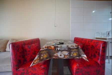 Sala de casa para alugar com 2 quartos, 60m² em São João do Rio Vermelho, Florianópolis