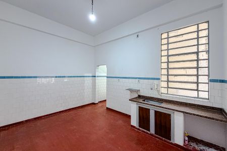 Casa à venda com 280m², 2 quartos e 2 vagasCozinha