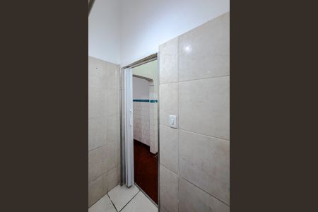 Casa à venda com 280m², 2 quartos e 2 vagasBanheiro