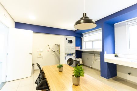 Lavanderia de apartamento para alugar com 2 quartos, 45m² em Barra Funda, São Paulo