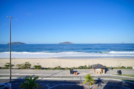 Apartamento à venda com 170m², 3 quartos e 3 vagasVista da Sacada