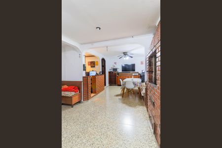 Casa à venda com 270m², 3 quartos e 2 vagas Casa à venda com 270m², 3 quartos e 2 vagasEspaço Gourmet