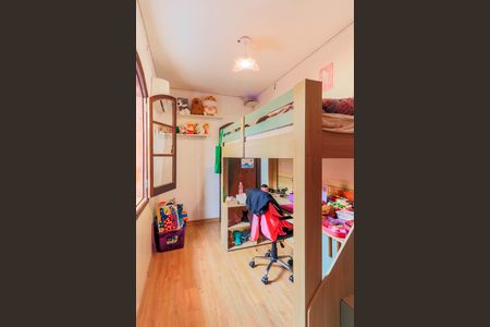 Casa à venda com 270m², 3 quartos e 2 vagas Casa à venda com 270m², 3 quartos e 2 vagasQuarto 2