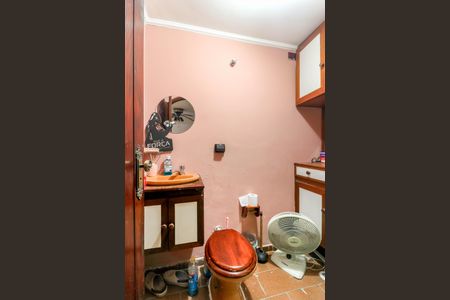 Casa à venda com 270m², 3 quartos e 2 vagas Casa à venda com 270m², 3 quartos e 2 vagasLavabo 2