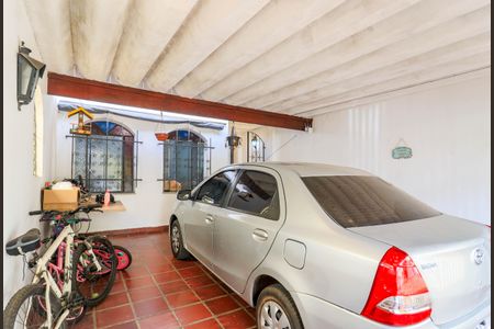 Casa à venda com 270m², 3 quartos e 2 vagas Casa à venda com 270m², 3 quartos e 2 vagasGaragem