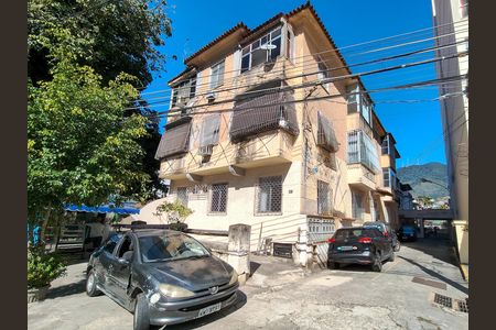 Apartamento para alugar com 100m², 3 quartos e 2 vagas Apartamento para alugar com 100m², 3 quartos e 2 vagasFachada e portaria