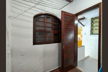 Apartamento para alugar com 100m², 3 quartos e 2 vagas Apartamento para alugar com 100m², 3 quartos e 2 vagasÁrea de Serviço
