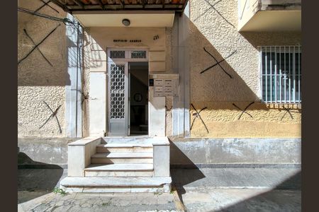 Apartamento para alugar com 100m², 3 quartos e 2 vagas Apartamento para alugar com 100m², 3 quartos e 2 vagasFachada e portaria