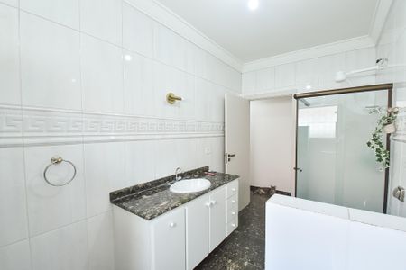 Casa à venda com 209m², 3 quartos e 3 vagasBanheiro Social