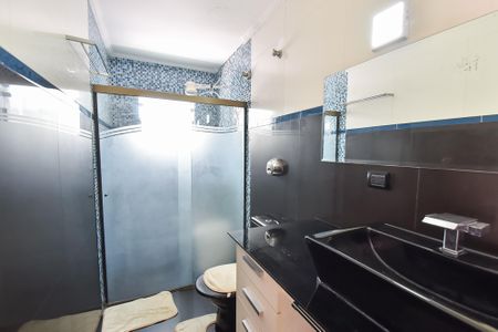 Casa à venda com 209m², 3 quartos e 3 vagasBanheiro da suíte