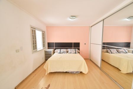 Casa à venda com 209m², 3 quartos e 3 vagasSuíte