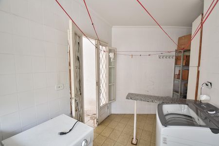 Casa à venda com 209m², 3 quartos e 3 vagasLavanderia