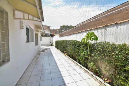 Casa à venda com 209m², 3 quartos e 3 vagasQuintal