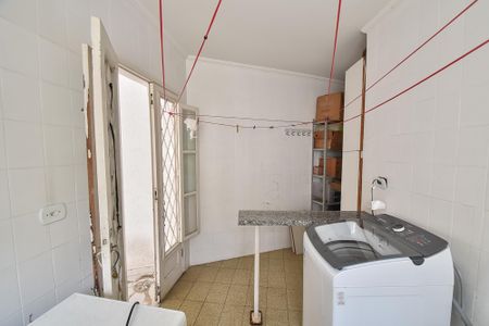 Casa à venda com 209m², 3 quartos e 3 vagasLavanderia
