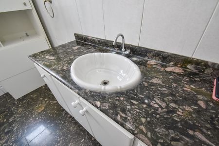 Casa à venda com 209m², 3 quartos e 3 vagasBanheiro Social