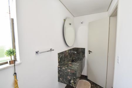 Casa à venda com 209m², 3 quartos e 3 vagasLavabo