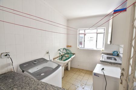 Casa à venda com 209m², 3 quartos e 3 vagasLavanderia