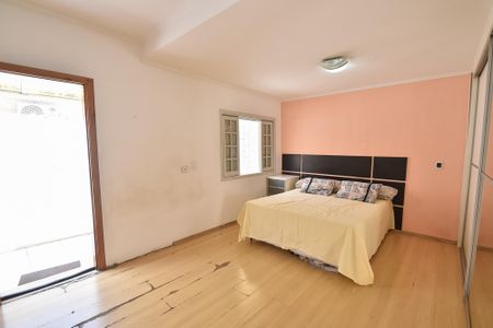 Casa à venda com 209m², 3 quartos e 3 vagasSuíte