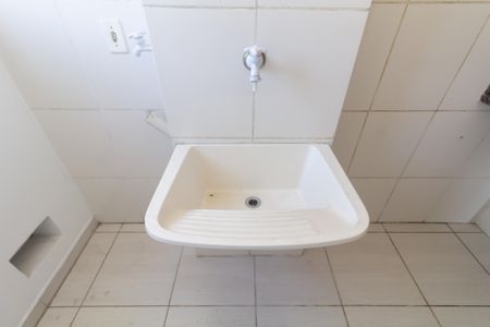 Apartamento para alugar com 48m², 2 quartos e 1 vaga Apartamento para alugar com 48m², 2 quartos e 1 vagaCozinha e Área de Serviço