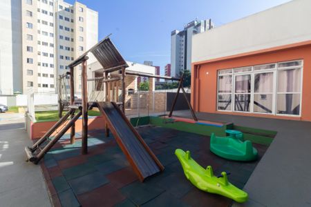 Apartamento para alugar com 48m², 2 quartos e 1 vaga Apartamento para alugar com 48m², 2 quartos e 1 vagaÁrea comum - Playground