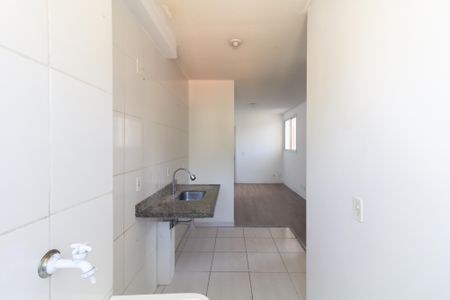 Apartamento para alugar com 48m², 2 quartos e 1 vaga Apartamento para alugar com 48m², 2 quartos e 1 vagaCozinha e Área de Serviço