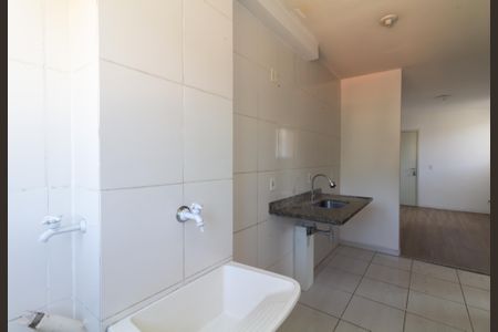 Apartamento para alugar com 48m², 2 quartos e 1 vaga Apartamento para alugar com 48m², 2 quartos e 1 vagaCozinha e Área de Serviço