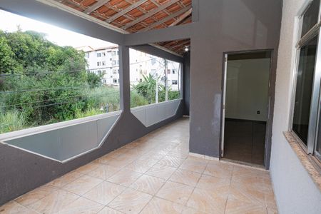 Casa para alugar com 110m², 2 quartos e 1 vagaVaranda