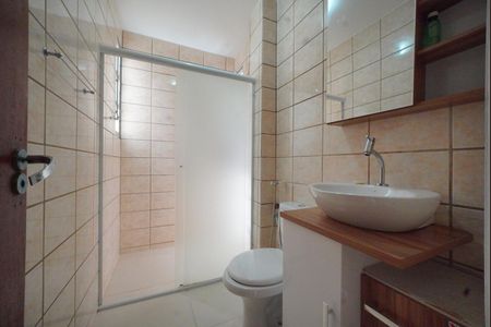 Banheiro de apartamento para alugar com 2 quartos, 70m² em Abraão, Florianópolis