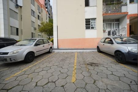 Garagem de apartamento para alugar com 2 quartos, 70m² em Abraão, Florianópolis