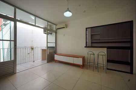 Sala de apartamento para alugar com 2 quartos, 70m² em Abraão, Florianópolis