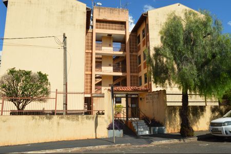 Apartamento para alugar com 42m², 2 quartos e 1 vagaFachada