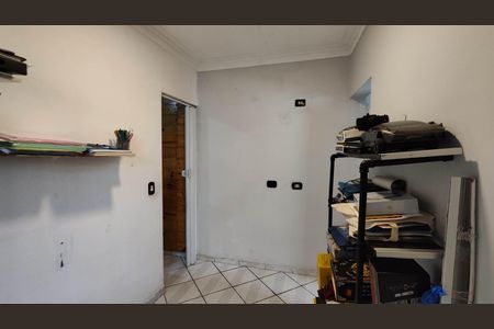 Quarto 2 de casa para alugar com 3 quartos, 50m² em Vila Carolina, São Paulo
